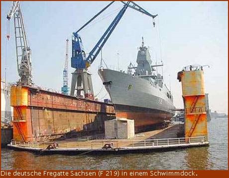 F-124 im Dock