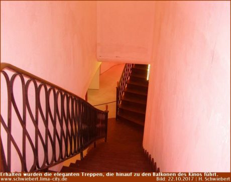 Treppe zur Empore