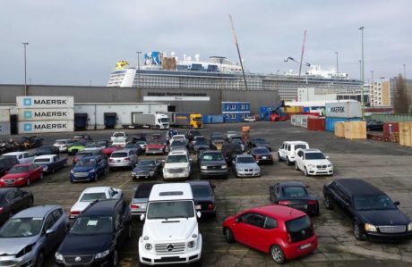 "Spectrum of the Seas" in Bremerhaven